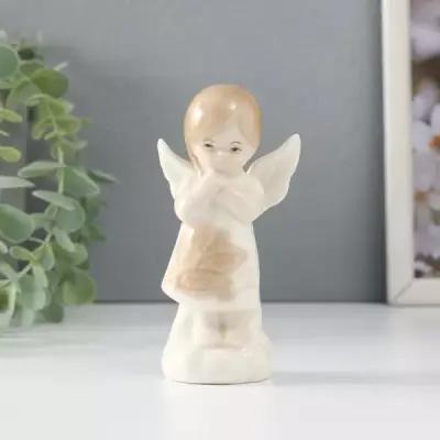 Сувенир керамика "Девочка-ангел в платье с листиками на облаке" 5,7х4х11,5 см