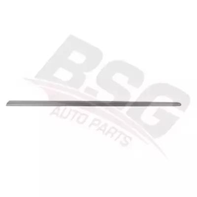 Молдинг передней правой двери-черный / VW Golf-V 04~ Basbug BSG90924026