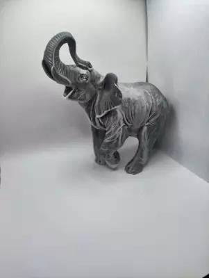 Статуэтка слона из мраморной крошки