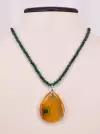 Колье ожерелье бусы из натуральных изумрудов с подвеской из Бразильского агата