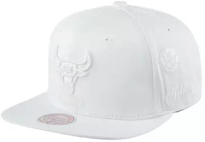 Бейсболка MITCHELL NESS арт. HHSS2995-CBUYYPPPWHIT Chicago Bulls NBA (белый), размер ONE