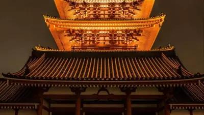 Постер на экокоже 60x100 LinxOne "Пагода, крыша, свечение, Япония" интерьер для дома / декор на стену / дизайн