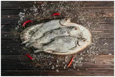 Сушёная и вяленая рыба. Астраханский крупный "Лещ" (солёно-сушёный) 1 кг