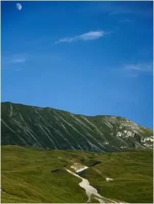 Авторский фотопостер 30*40 см, интерьерный постер "Харибский перевал в Дагестане"