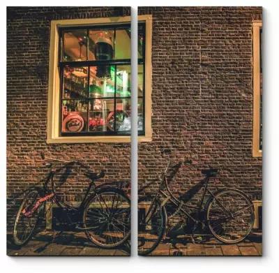 Модульная картина Велосипеды у кирпичной стены амстердамского паба 80x80