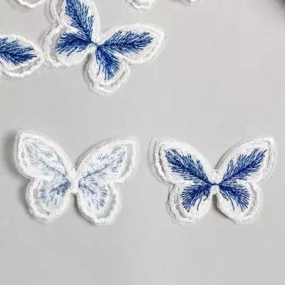 Декор для творчества текстиль вышивка Бабочка бело-синяя двойные крылья 3,7х4,5 см 6 шт